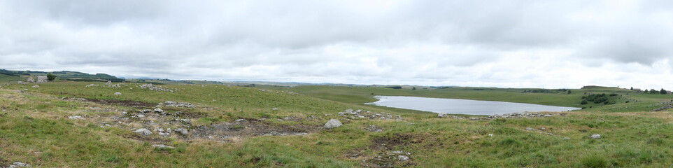 Paysage d'Aubrac, lac de Saint Andéol, Lozere, Auvergne