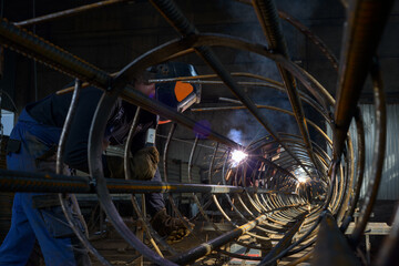 Welding of industrial metal structures