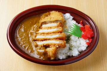 カツカレー　豚カツ
