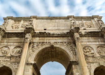Fototapeta na wymiar Arch of Constantine, Rome, Italy
