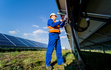 The inspector checks the actual output voltage level of inverter