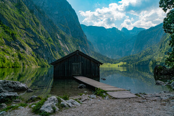 Fototapeta na wymiar Hütte am Obersee