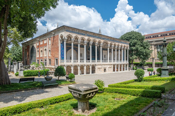 Obraz premium The Tiled Kiosk, Topkapi Palace backyard, Fatih Istanbul