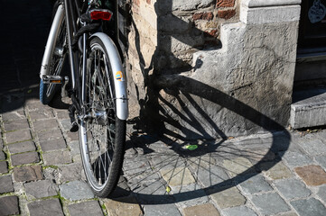 velo cycliste rue soleil roue cycles pavés Bruxelles