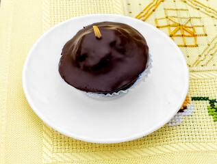 Bolo típico da cidade de angra do heroísmo na ilha terceira chamado rochedo.