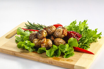 Potato barbecue served onion rings