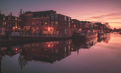 Naklejka premium Sunset Leiden Netherlands