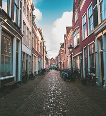 Fototapeta na wymiar Leiden streets