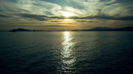 Obraz premium Beautiful tranquil sunset in the Aegean Sea, Greece.