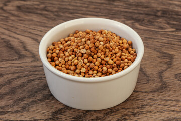 Coriander seeds in the bowl