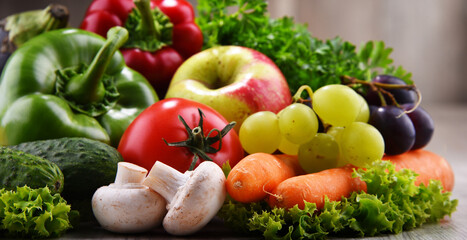 Obraz na płótnie Canvas Composition with fresh organic vegetables and fruits