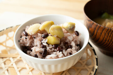 栗入り赤飯