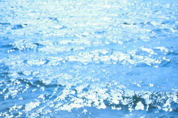 Obraz premium Blurred view of beautiful sea on sunny day