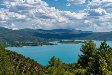 Fototapeta na wymiar Lac de la sainte-croix en Provence