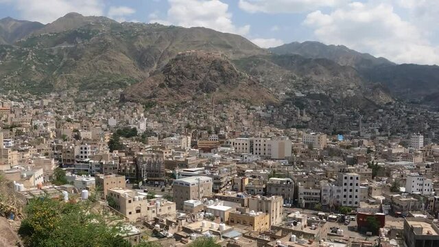 The Yemeni city of Taiz, and the historic Cairo Citadel shows the most important archaeological monuments in Yemen 2021 