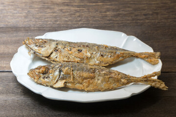 小魚の唐揚げ