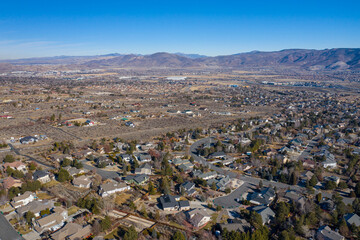 An aerial view of Reno's southern Galena neighborhood facing the mountains to the northeast. - obrazy, fototapety, plakaty