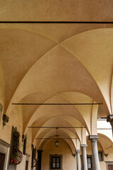 Fototapeta premium Courtyard of the Basilica di San Lorenzo in Florence