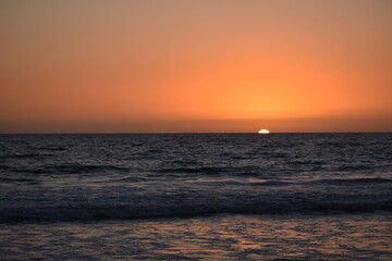 Atardecer en el mar