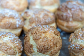 choux cream saindo do forno