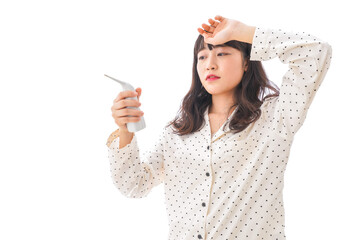 風邪をひいた若い女性