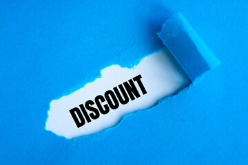 Text discount on a torn paper.