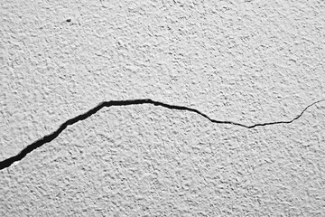 Obraz premium Crack in the concrete wall.