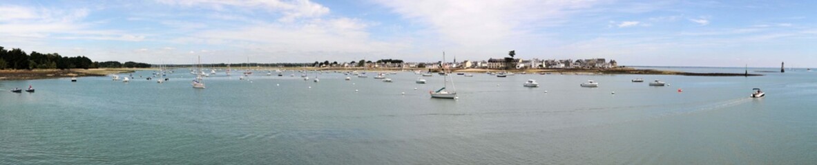 Panorama de l'île Tudy  en Finistère Cornouaille Bretagne France	