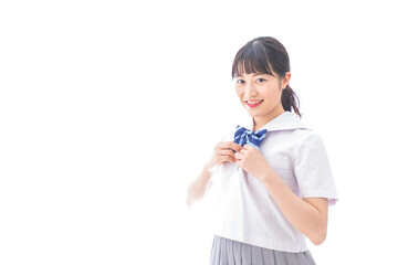 制服を着る女子学生