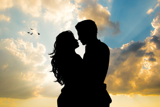 illustration of couple kissing silhouette