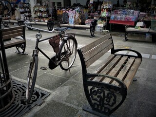 bicycle parking in the city