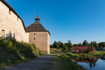 Fototapeta na wymiar Gate Tower of the Old Medieval Old Ladoga Fortress in Russia