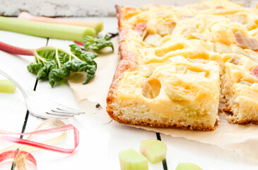 frischer Rhabarber Kuchen Rhabarberkuchen Stück
