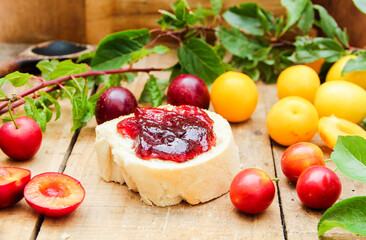 Marmelade wilde Früchte Wildfrüchte Wildpflaumen Pflaumen kochen 