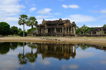 Fototapeta na wymiar Cambodia Krong Siem Reap Angkor Wat - Southern Library reflection