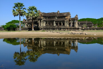 Fototapeta na wymiar Cambodia Krong Siem Reap Angkor Wat - Southern Library with reflection