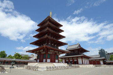 四天王寺　五重塔と金堂　大阪市天王寺区