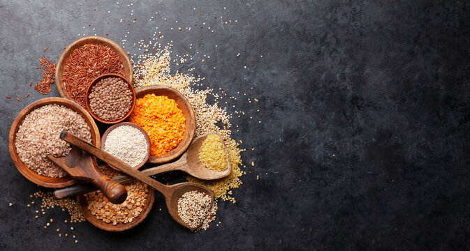 Gluten free cereals. Rice, buckwheat, corn groats, quinoa and millet