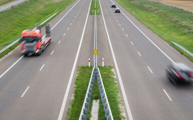 EXPRESSWAY - Car traffic on a modern road 