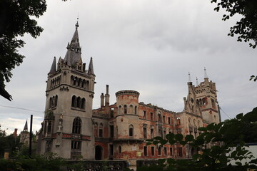 Opuszczony pałac