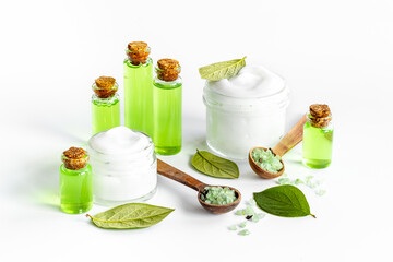 Cosmetic products with tea aroma oil and green leaves