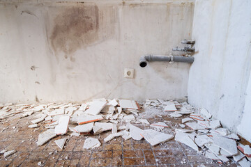 Home Renovation Project, Removing Tiles