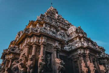 Fototapeta premium Beautiful Pallava architecture and exclusive sculptures at The Kanchipuram Kailasanathar temple, Oldest Hindu temple in Kanchipuram, Tamil Nadu - One of the best archeological sites in South India