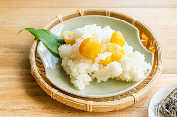 秋の味覚　栗おこわ