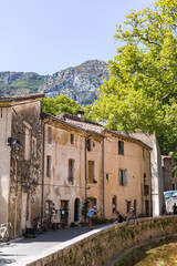 Ruelle du village médiéval de Saint-Jean-de-Buèges (Occitanie, France)