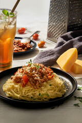 Summer home cooking cheese beef pasta spaghetti instant noodle