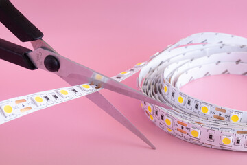 Cutting LED light tape with scissors