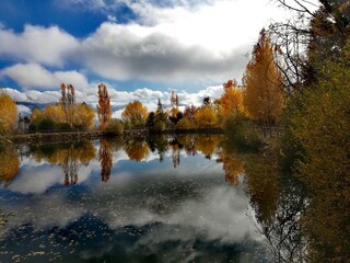 Reflejos luces y nubes en la Cerdanya