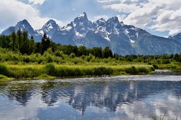 Fototapeta na wymiar The Teton Range from Schwabacher Landing