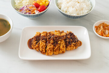 Tonkatsu - Japanese pork cutlet deep fried with rice set